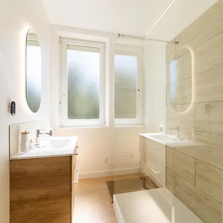 Le Beige - T2 Climatise - Elegant Et Renove *