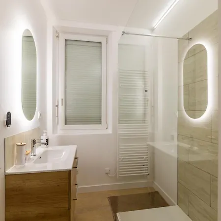 Le Beige - T2 Climatise - Elegant Et Renove *